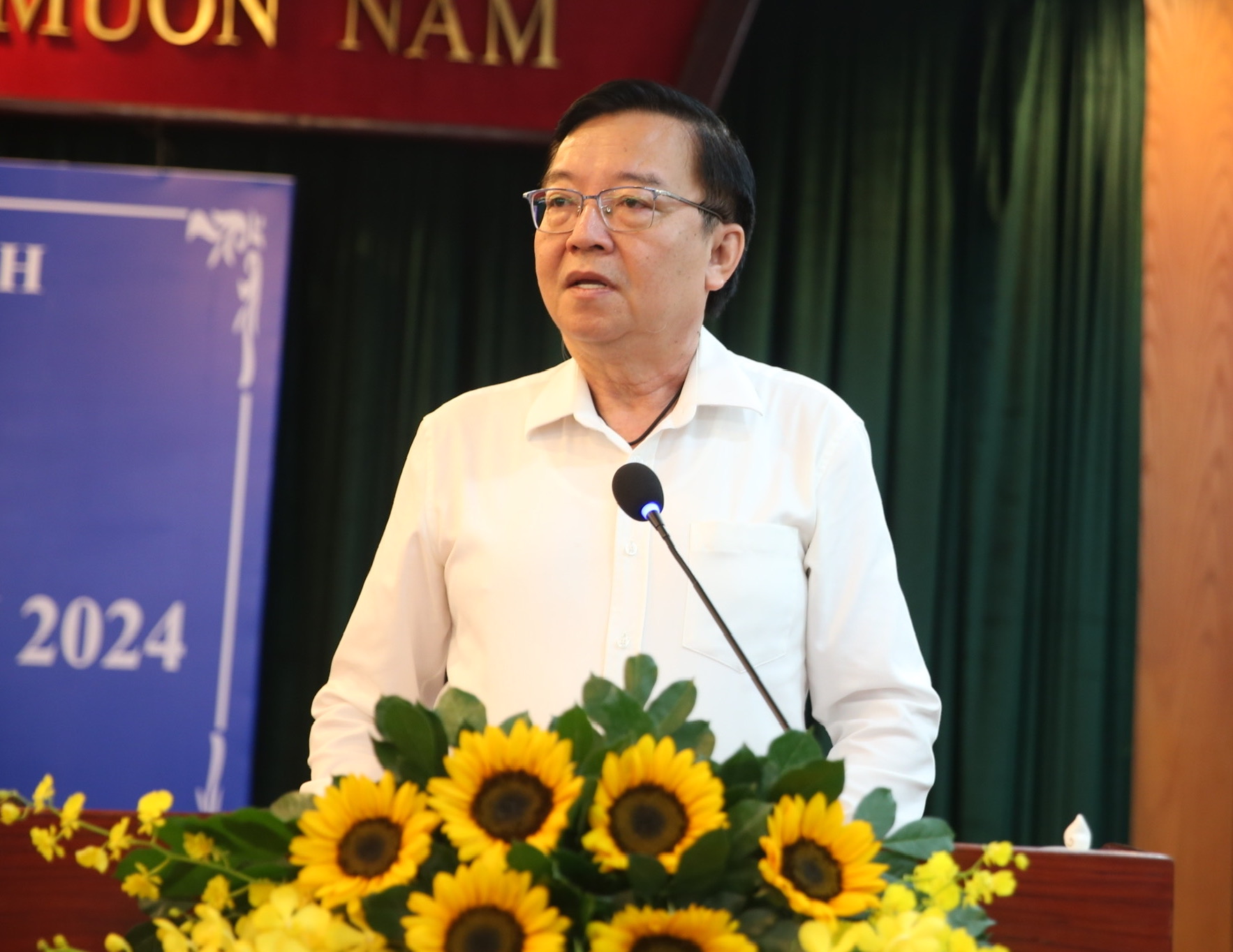 Phó Trưởng ban Thường trực Ban Tuyên giáo Thành ủy TP. Hồ Chí Minh Lê Hồng Sơn báo cáo công tác tuyên giáo của TPHCM quý 1-2024.